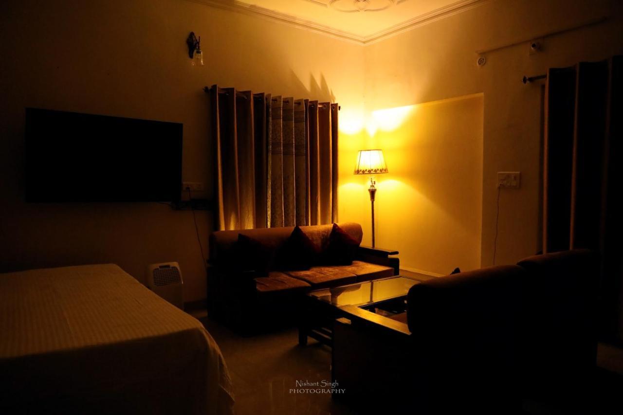 ורנאסי Tattva Luxurious Apartment מראה חיצוני תמונה