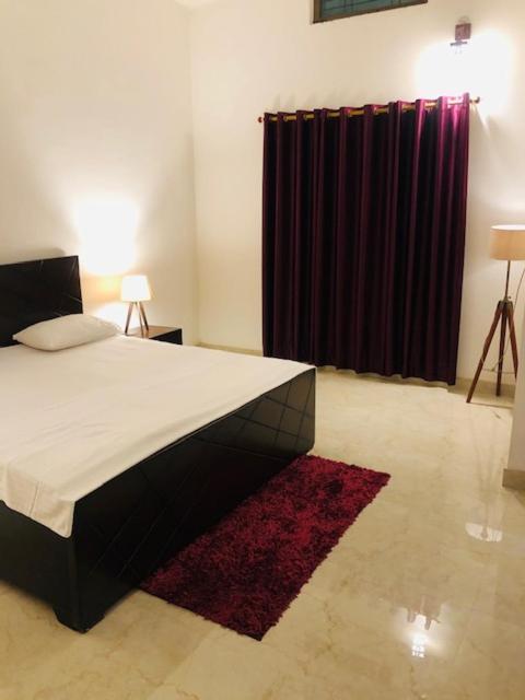 ורנאסי Tattva Luxurious Apartment מראה חיצוני תמונה